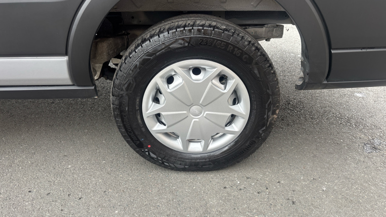 Ford Transit E-350 L3 Rwd 135kW 68kWh H2 Trend Van Auto